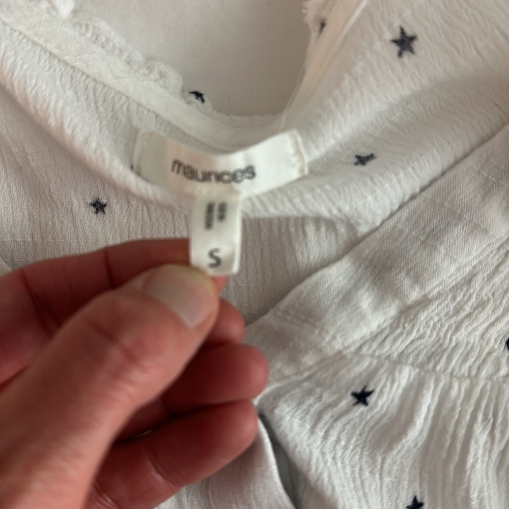 Maurices White Star Flutter Sleeve Button Front T… - image 7